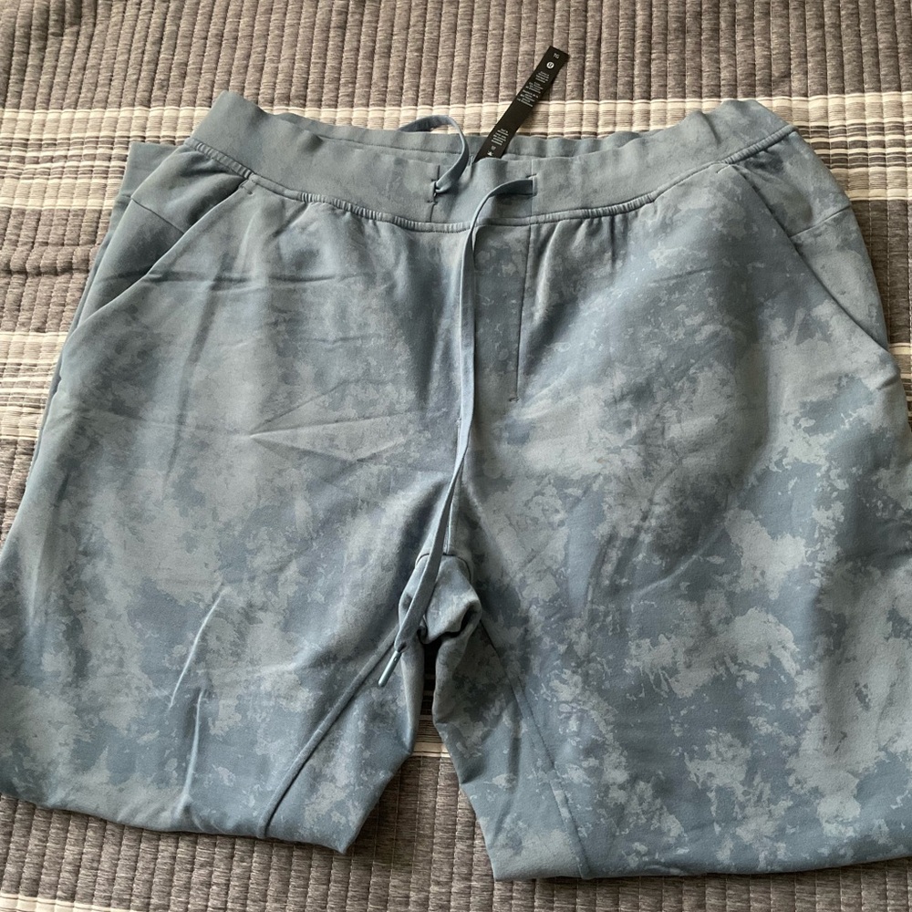 Lululemon joggers